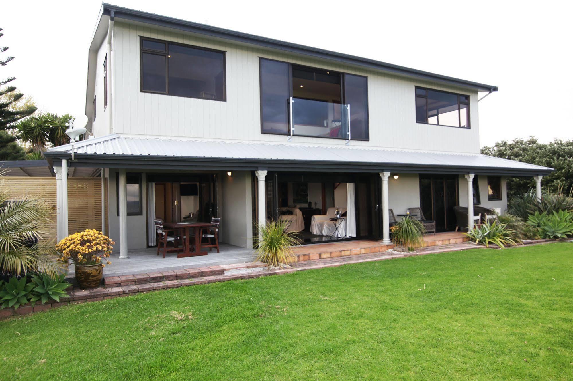 Te Puru Beach Lodge Exterior foto